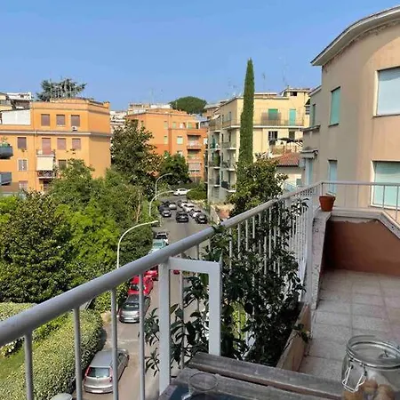 Διαμέρισμα With Friends - 2 Bedrooms And Amazing Living Ρώμη